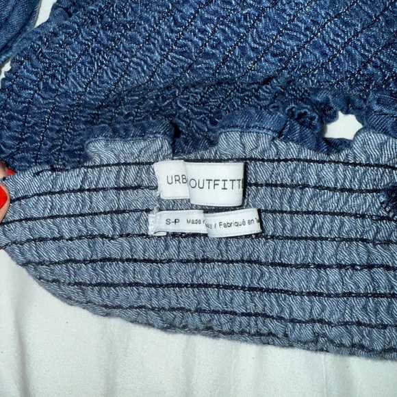 Urban Outfitters Blue Smocked Top - Picture 3 of 9